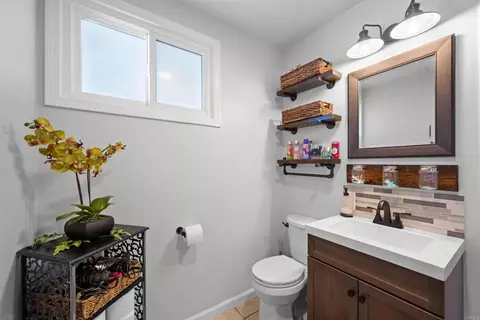 Bath - 9601 Halberns Blvd, Santee, CA 92071 photo 2 of 3