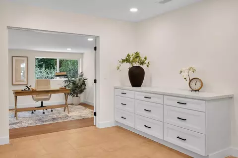 Entry Way - 3131 Summit Dr, Escondido, CA 92025 photo 1 of 2