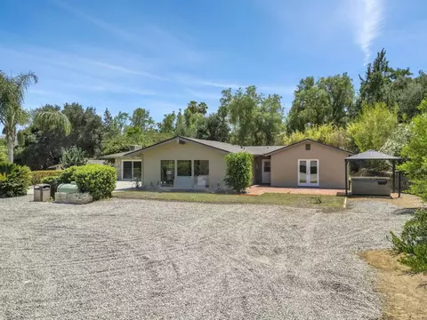 Exterior - 3131 Summit Dr, Escondido, CA 92025 photo 2 of 11