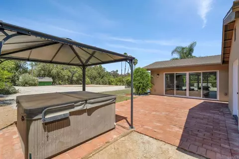 Exterior - 3131 Summit Dr, Escondido, CA 92025 photo 7 of 11