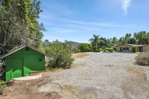 Exterior - 3131 Summit Dr, Escondido, CA 92025 photo 9 of 11