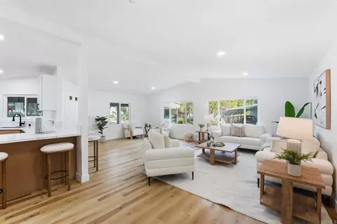 8975 Lawrence Welk Dr #446, Escondido, CA 92026