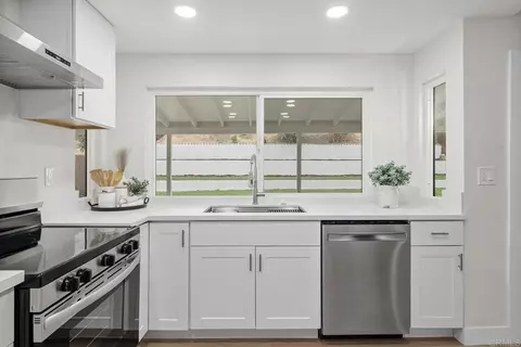 Kitchen - 779 Cholla Rd, Chula Vista, CA 91910 photo 1 of 3