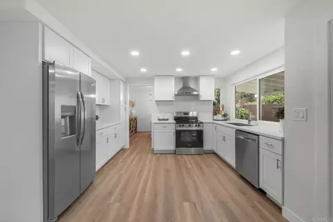 Kitchen - 779 Cholla Rd, Chula Vista, CA 91910 photo 3 of 3