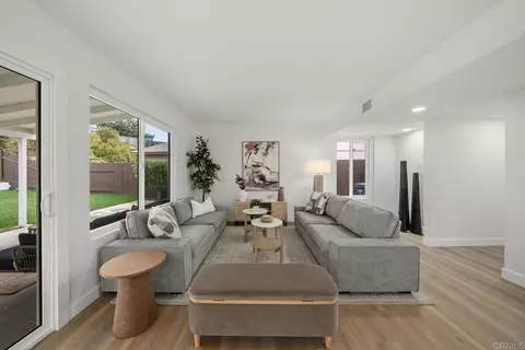 Living - 779 Cholla Rd, Chula Vista, CA 91910 photo 2 of 2