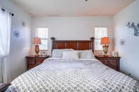 Bedroom - 33018 Terrace Dr, Temecula, CA 92592 photo 2 of 9
