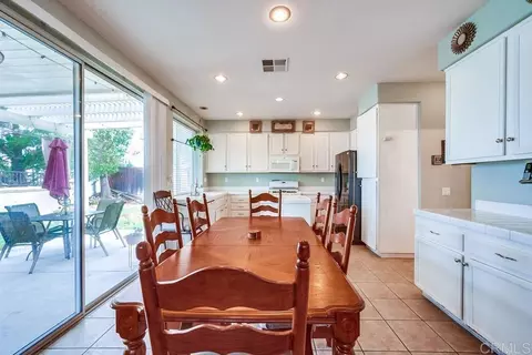 Dining - 33018 Terrace Dr, Temecula, CA 92592 photo 4 of 4