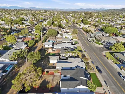 View/Area - 8330 Dallas St, La Mesa, CA 91942 photo 2 of 4