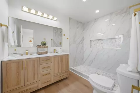 Bath - 8330 Dallas St, La Mesa, CA 91942 photo 1 of 3