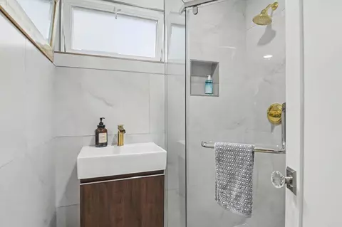 Bath - 1150 14th St, Imperial Beach, CA 91932 photo 1 of 3