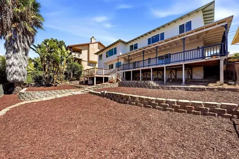 Exterior - 1024 Circle Dr, Escondido, CA 92025 photo 5 of 10