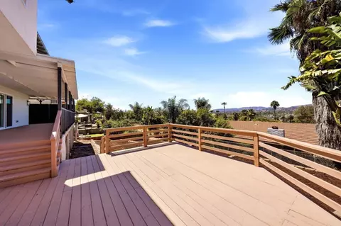 Exterior - 1024 Circle Dr, Escondido, CA 92025 photo 4 of 10