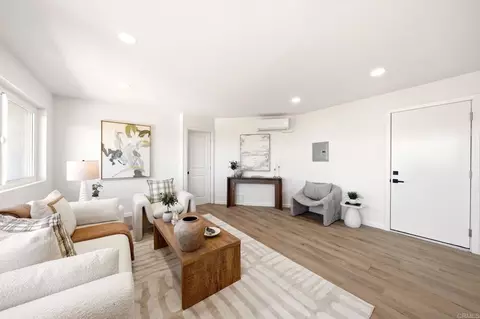 Living - 1024 Circle Dr, Escondido, CA 92025 photo 8 of 9