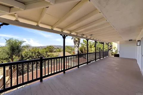 Exterior - 1024 Circle Dr, Escondido, CA 92025 photo 3 of 10