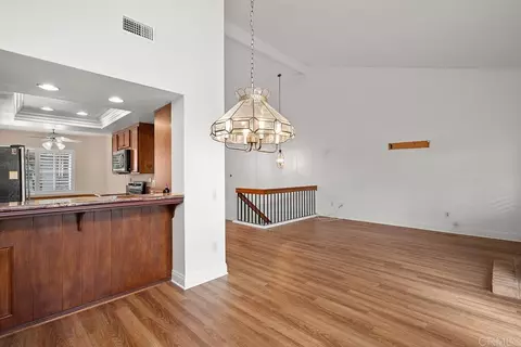 Living - 1550 Apache Dr UNIT D, Chula Vista, CA 91910 photo 2 of 4