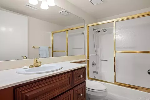 Bath - 1550 Apache Dr UNIT D, Chula Vista, CA 91910 photo 2 of 2
