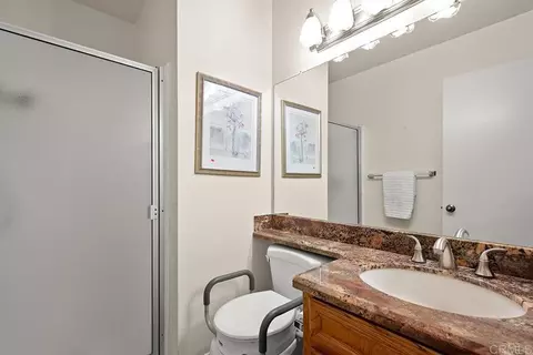 Bath - 1550 Apache Dr UNIT D, Chula Vista, CA 91910 photo 1 of 2