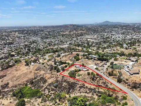 View/Area - 2610 Helix St, Spring Valley, CA 91977 photo 6 of 6