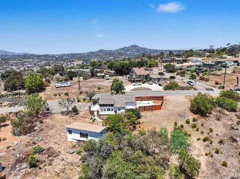 View/Area - 2610 Helix St, Spring Valley, CA 91977 photo 4 of 6
