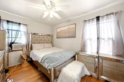Bedroom - 7277 Vassar Ave, La Mesa, CA 91942 photo 2 of 3