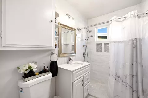 Bath - 7277 Vassar Ave, La Mesa, CA 91942 photo 1 of 1