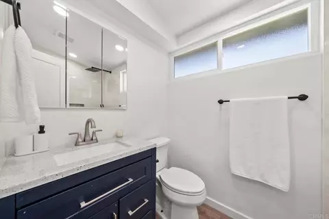 Bath - 12540 Taunt Pl, Poway, CA 92064 photo 2 of 6