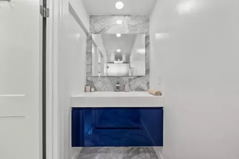 Bath - 12540 Taunt Pl, Poway, CA 92064 photo 3 of 6