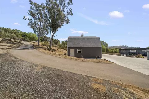 Exterior - 3268 Peg Leg Mine Rd, Jamul, CA 91935 photo 21 of 24