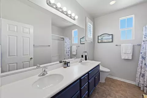 Bath - 5186 Cobalt Way, Oceanside, CA 92057 photo 3 of 4