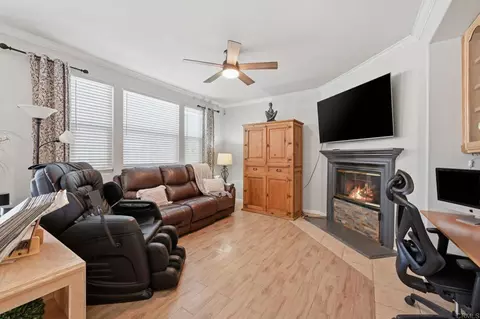 Living - 5186 Cobalt Way, Oceanside, CA 92057 photo 1 of 2