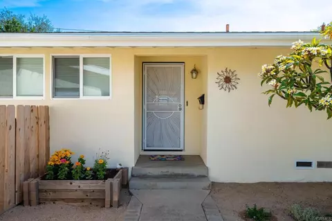 6875 Carthage St, San Diego, CA 92120