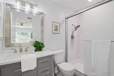 Bath - 104 Lechuza Ln, Spring Valley, CA 91977 photo 2 of 2