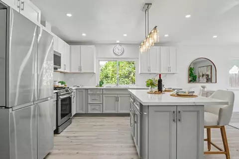 Kitchen - 104 Lechuza Ln, Spring Valley, CA 91977 photo 2 of 4