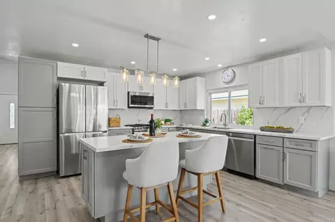 Kitchen - 104 Lechuza Ln, Spring Valley, CA 91977 photo 4 of 4