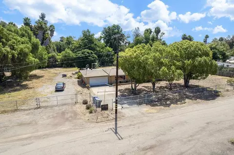View/Area - 14135 York Ave, Poway, CA 92064 photo 3 of 4