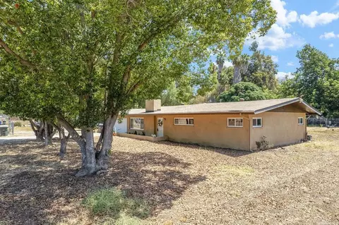 Exterior - 14135 York Ave, Poway, CA 92064 photo 3 of 15