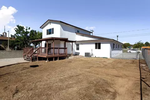 Exterior - 611 9th St, Ramona, CA 92065 photo 10 of 10