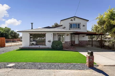 Exterior - 611 9th St, Ramona, CA 92065 photo 2 of 10