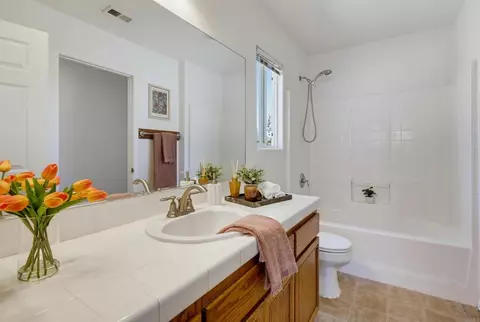Bath - 9744 Sierra Madre Rd, Spring Valley, CA 91977 photo 3 of 3