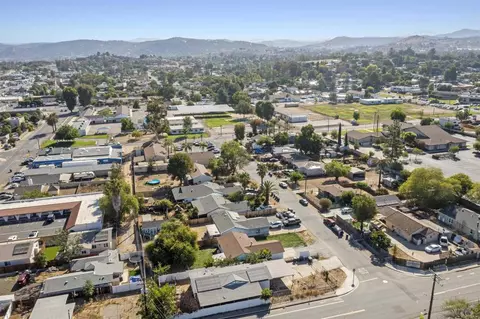 View/Area - 945 E St, Ramona, CA 92065 photo 3 of 4