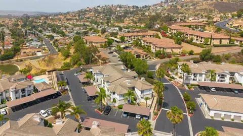 View/Area - 2724 Lake Pointe Dr #239, Spring Valley, CA 91977 photo 4 of 5