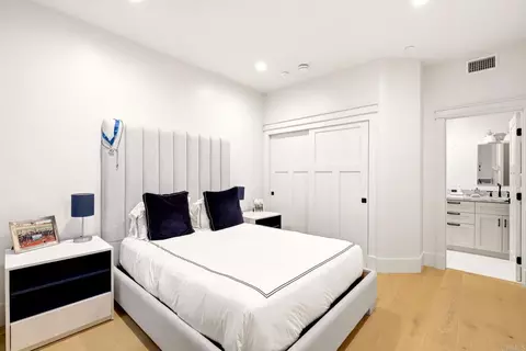 Bedroom - 825 9th St, Coronado, CA 92118 photo 6 of 6