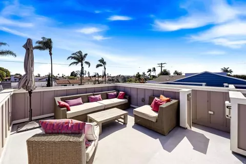 Exterior - 825 9th St, Coronado, CA 92118 photo 6 of 6