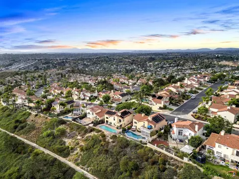 View/Area - 5048 Viewridge Way, Oceanside, CA 92056 photo 7 of 12