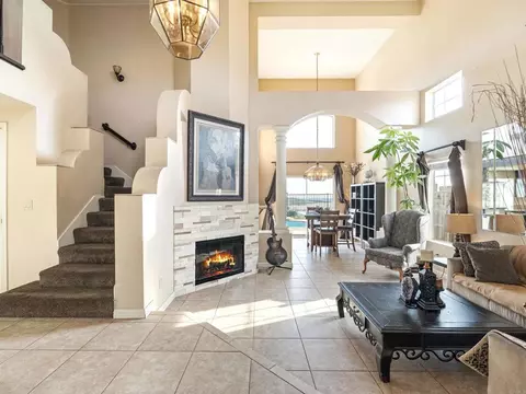 Living - 5048 Viewridge Way, Oceanside, CA 92056 photo 1 of 4
