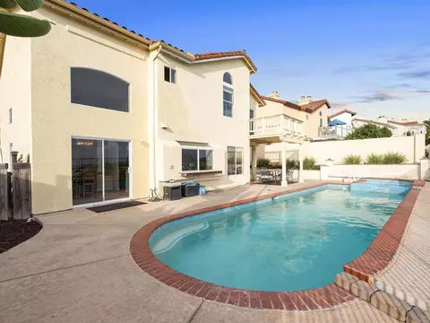 Exterior - 5048 Viewridge Way, Oceanside, CA 92056 photo 5 of 5