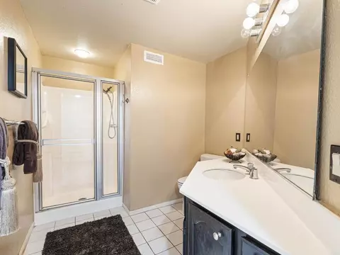 Bath - 5048 Viewridge Way, Oceanside, CA 92056 photo 1 of 2