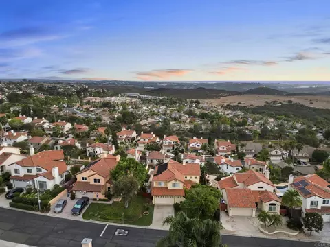 View/Area - 5048 Viewridge Way, Oceanside, CA 92056 photo 9 of 12