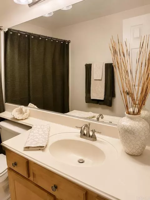 Bath - 1045 Peach Ave #28, El Cajon, CA 92021 photo 3 of 3