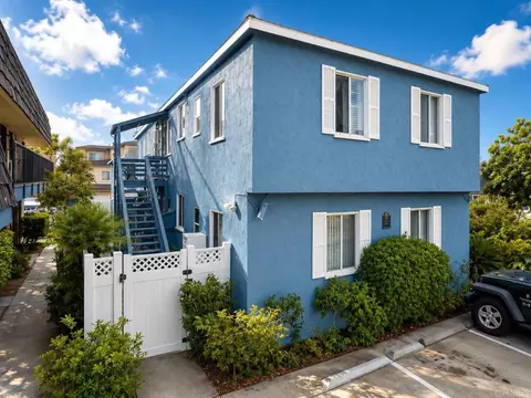 849 Emerald St, San Diego, CA 92109